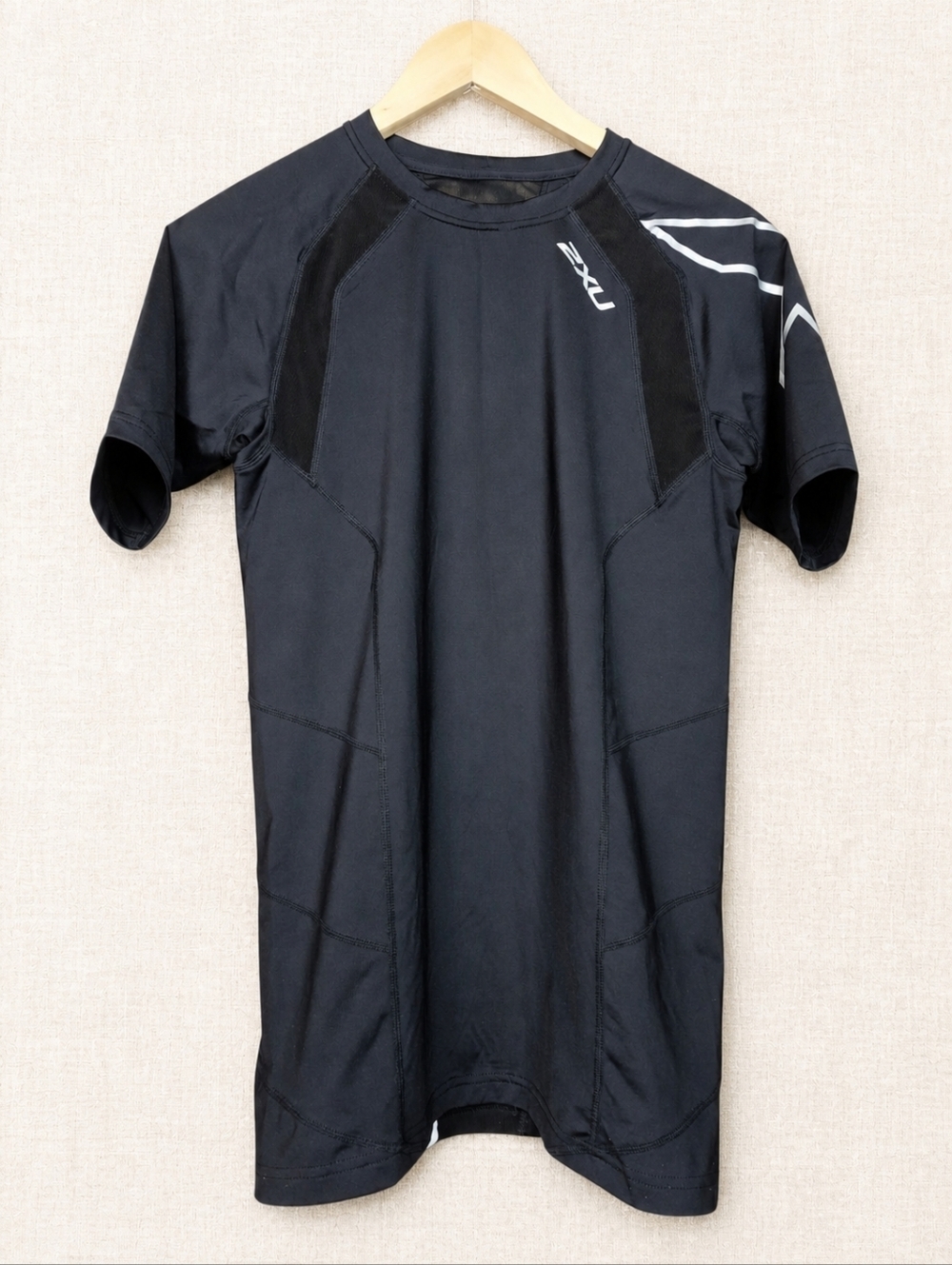 2XU Compression Shirt Mens XL Black Short Sleeve Athletic Running Gym
